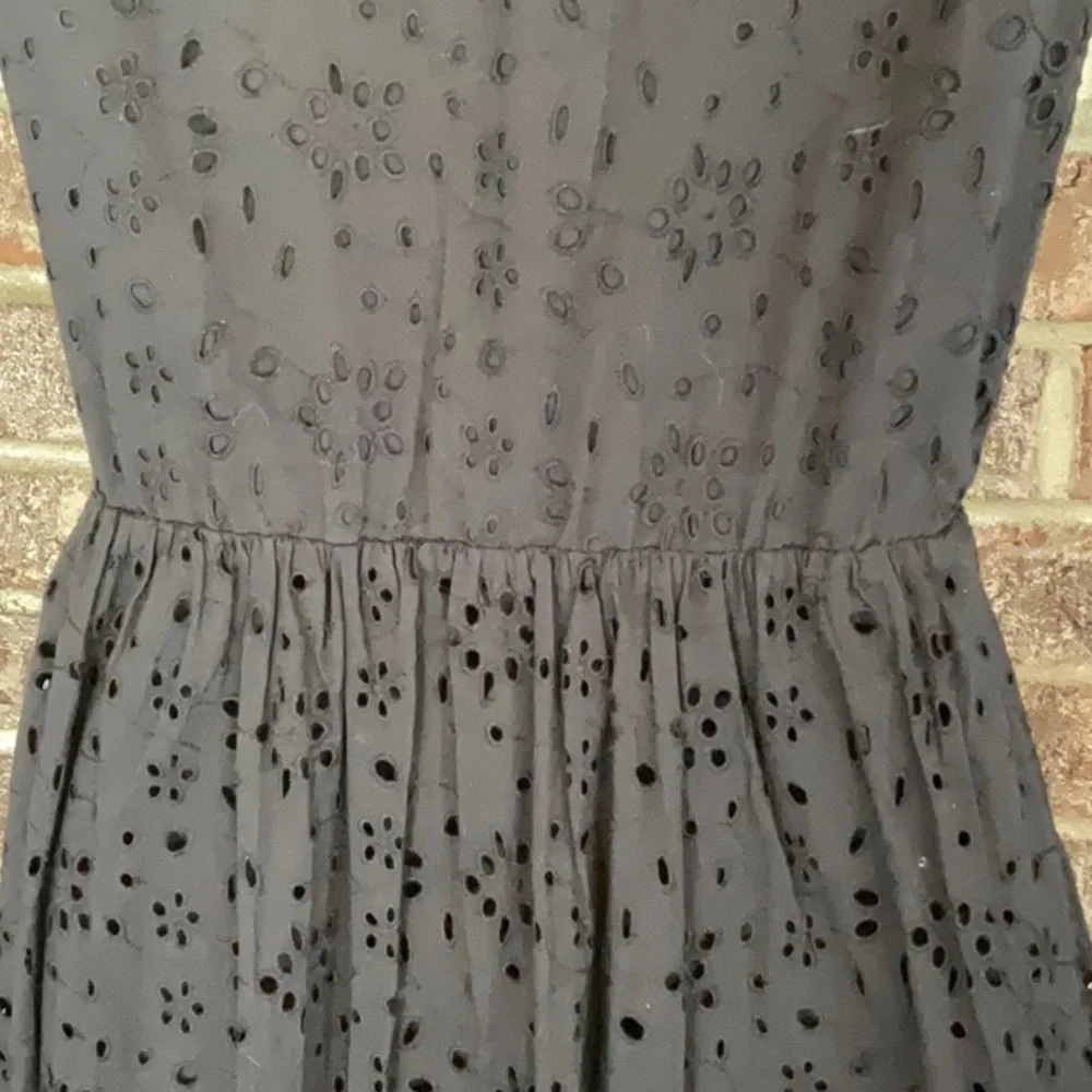 NWT J.CREW black short-sleeved dress with pockets and v neck - Picture 10 of 14